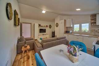 Апартаменты Villa Semeder Вирпазар Стандартная вилла-6